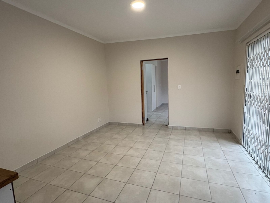 1 Bedroom Property for Sale in Beacon Bay Eastern Cape